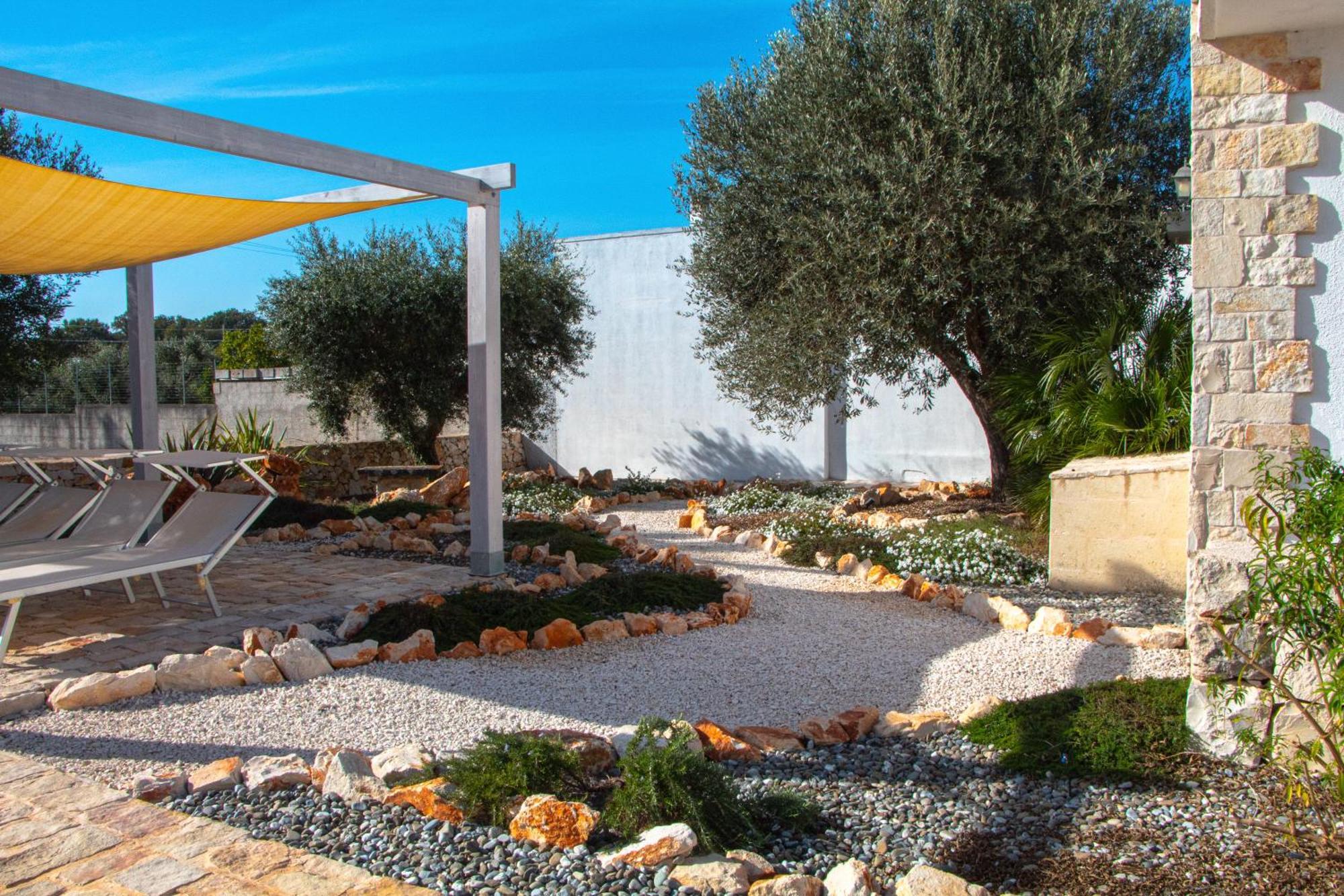 Villa With Trullo And Pool, Alberobello Esterno foto